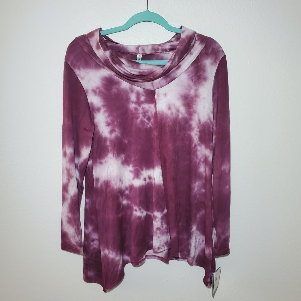 Forgotten grace Cowl neck top small